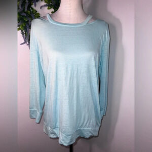 Marc NY, L, NWT, mint green 3/4 sleeve, cut out shoulder, wide banned hem logo